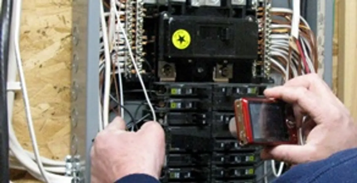 Home electrical inspection of circuit breaker panel by licensed electrician in Los Angeles, CA