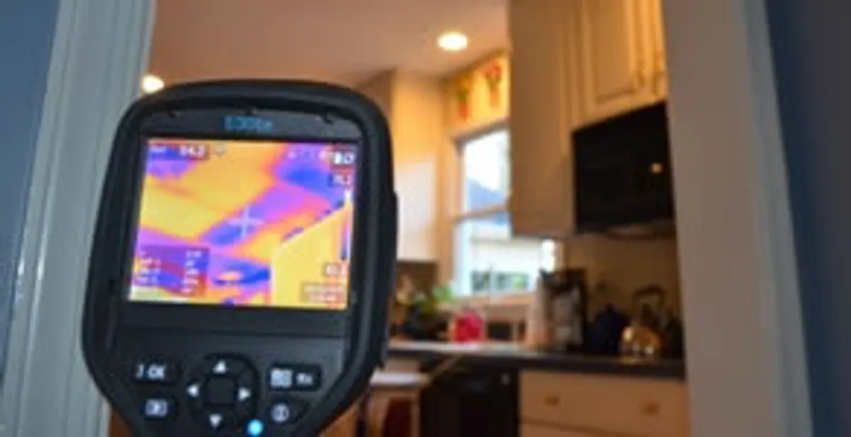 home energy audit service using thermal imaging to evaluate electrical efficiency inside a home in Los Angeles, CA